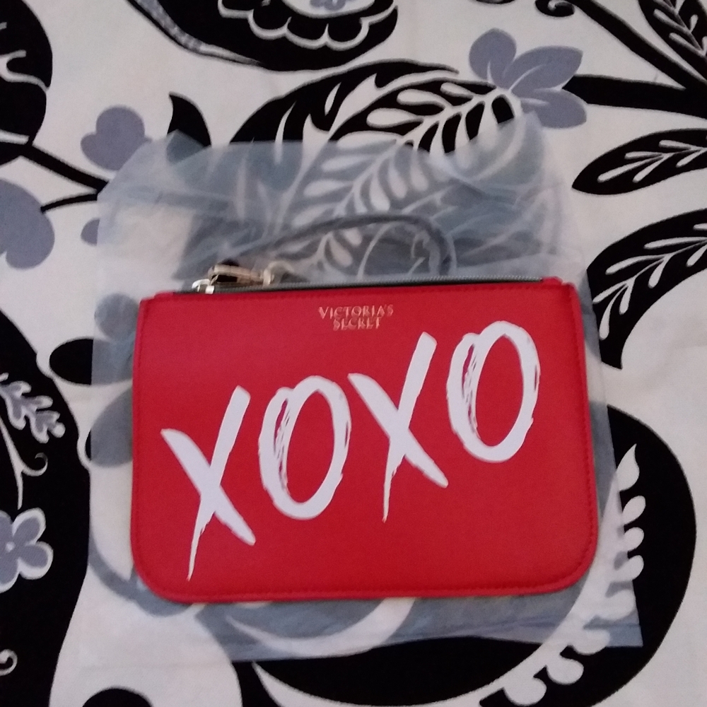 🌹Nip Victoria secret wristlet/makeup bag🌹